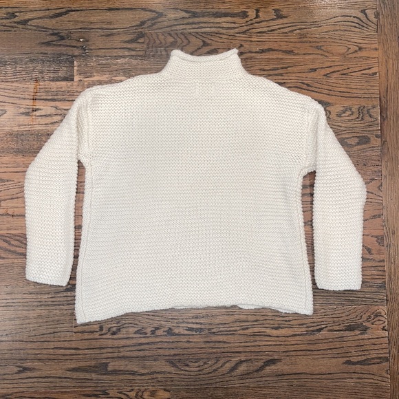 HOST PICK 💫 Girls Zara Sweater - Picture 2 of 3